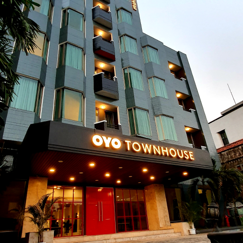 OYO PROJECT <br> (ALPINE HOTEL)